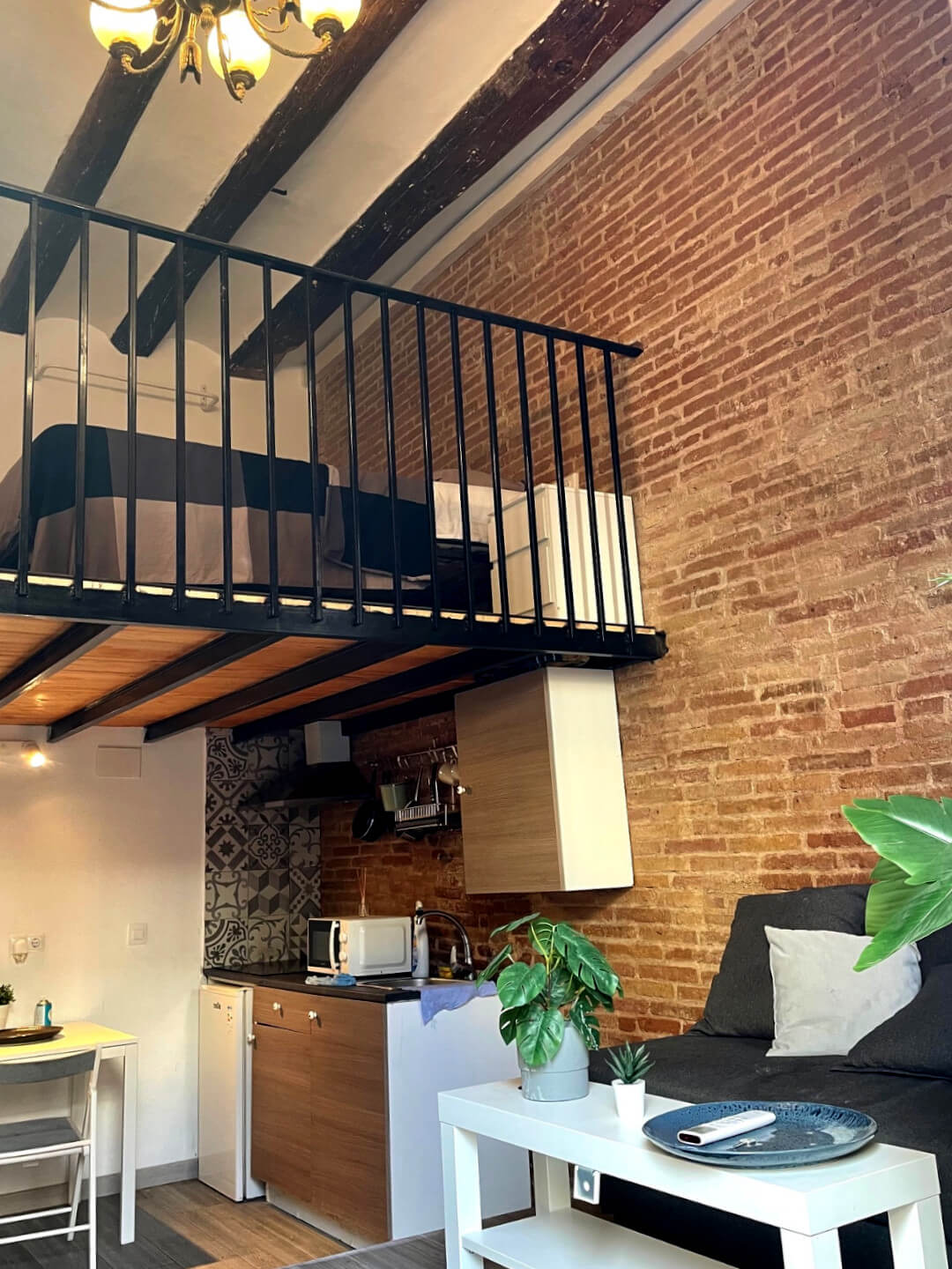 Apartments and private rooms in Barcelona